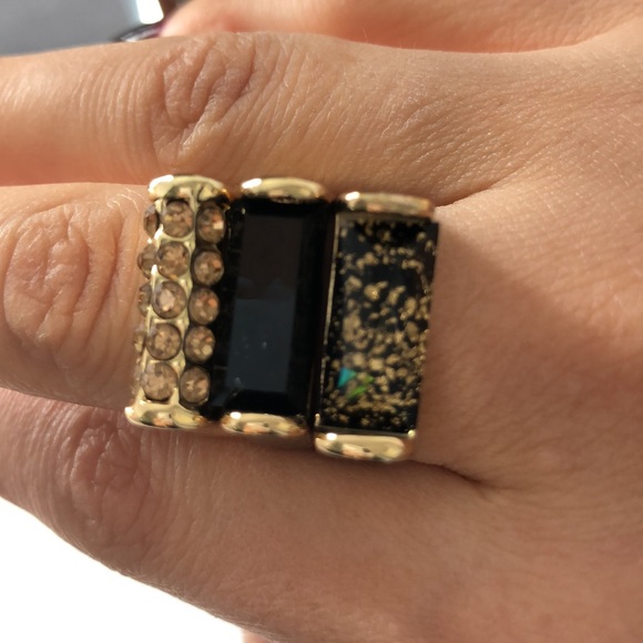 Three rings - Picture 4 of 6